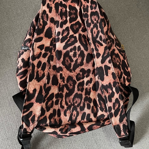 Herschel Nova Mid-Size Backpack - Picture 2 of 3